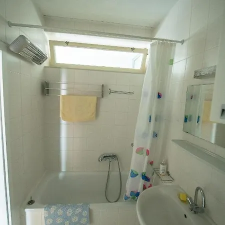 아파트 Apartment